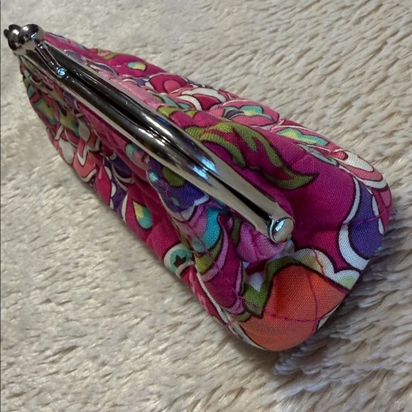 VERA BRADLEY - Picture 5 of 9
